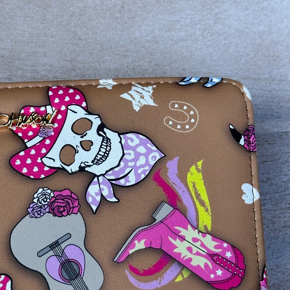 Betsey Johnson Western Cowgirl Skull Wristlet Wallet Tan Pink Gold Tone Zip - Picture 8 of 16